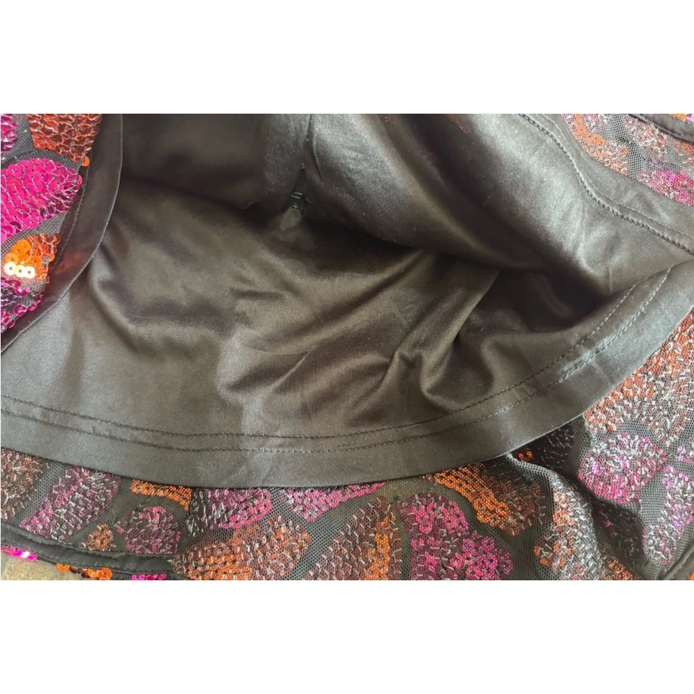 MELLODAY Pink and Orange Sequin V-Neck Blouse - Picture 6 of 7